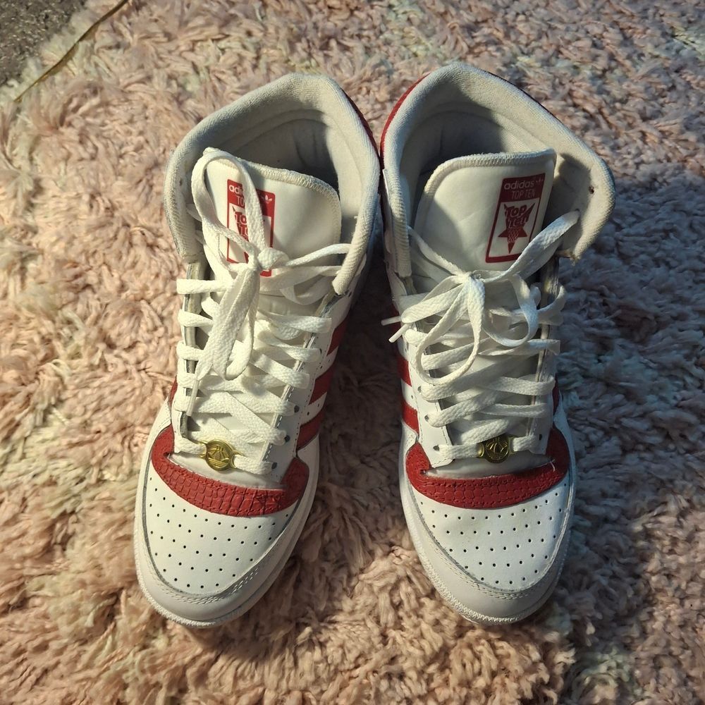 adidas White Sneakers with Red Logo Accent - Picture 4 of 8